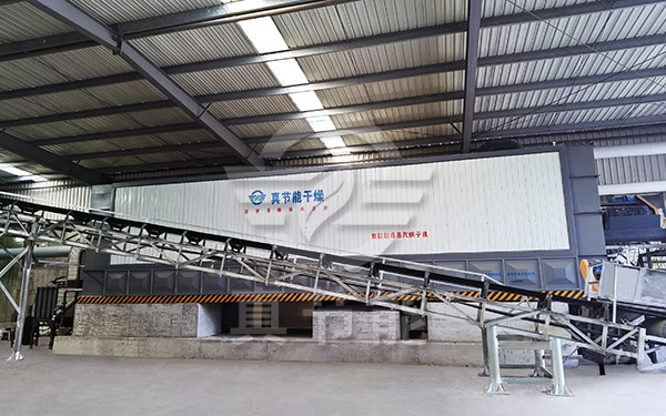 間熱式滾筒污泥干燥機(jī)工作現(xiàn)場(chǎng) 間熱式滾筒污泥干燥機(jī)工作現(xiàn)場(chǎng)